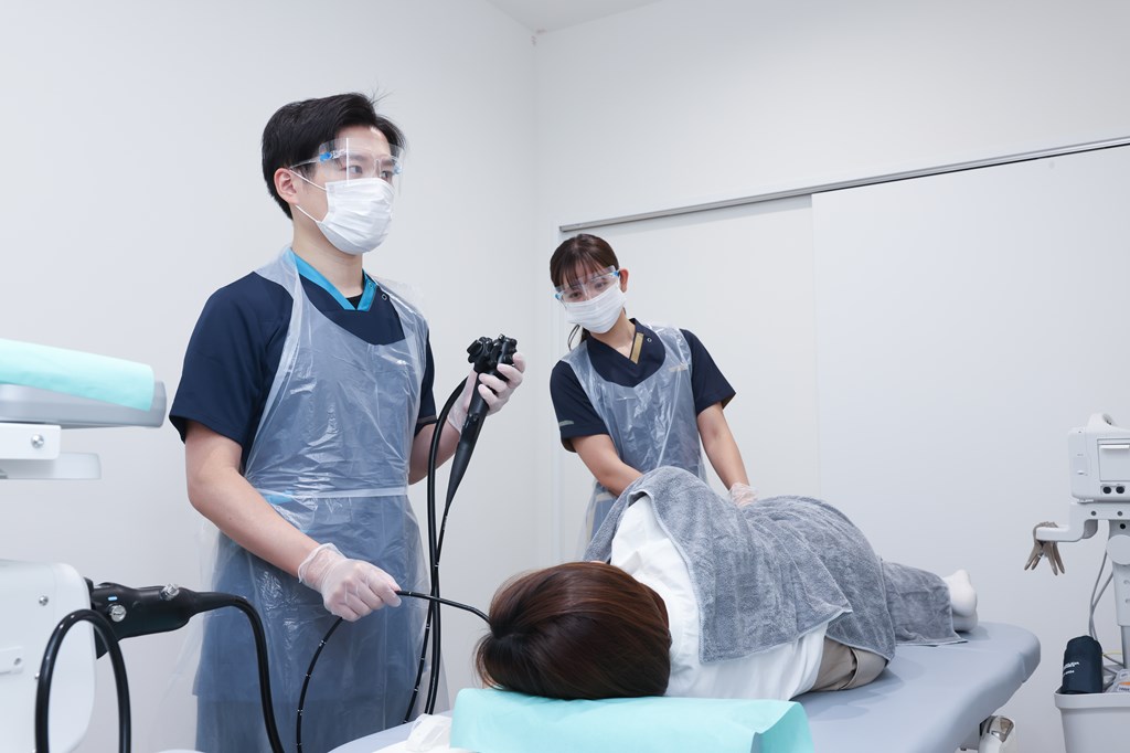 3. 検査時は、完全防護服を装備